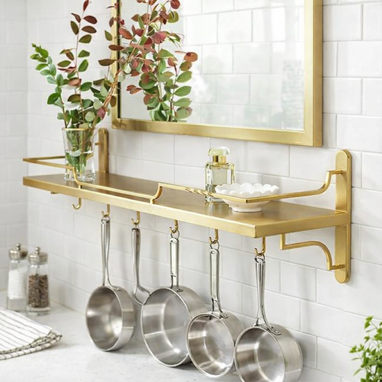 Elevate Your Bathroom with Stylish Accessories: From Toilet Paper Holders to Towel Hangers